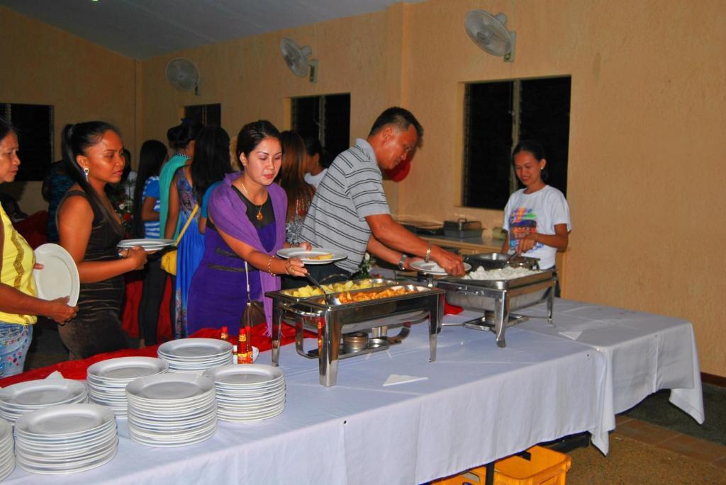 Parrot Paradise Resort Boljoon Extérieur photo