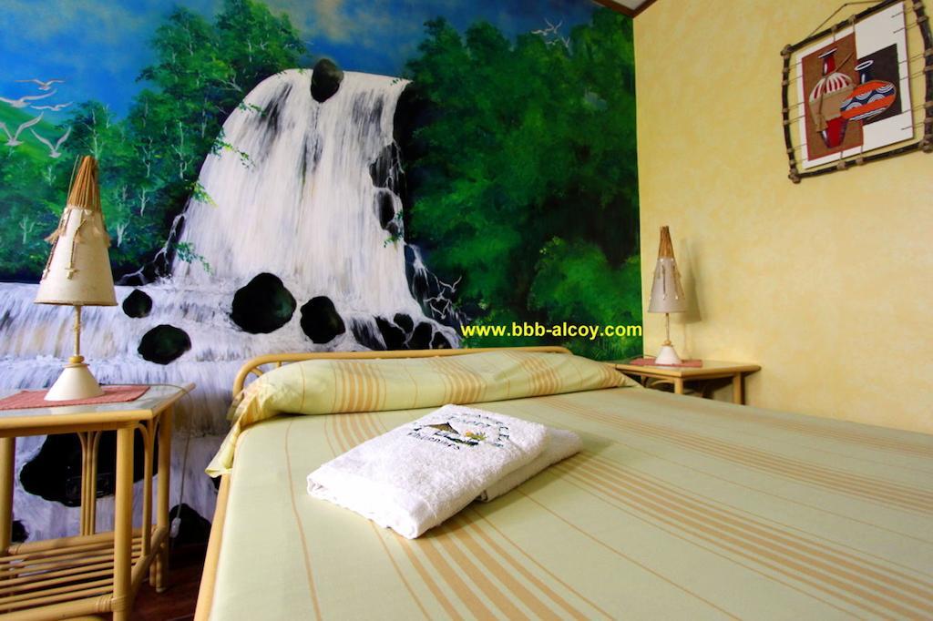 Parrot Paradise Resort Boljoon Chambre photo